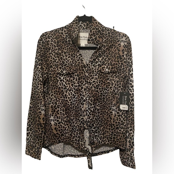 New York Laundry Tops - WOMEN'S LEOPARD JEWEL
TIE FRONT TOP - Small